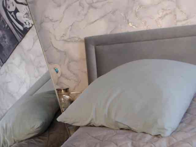 LilianaLove webcam
