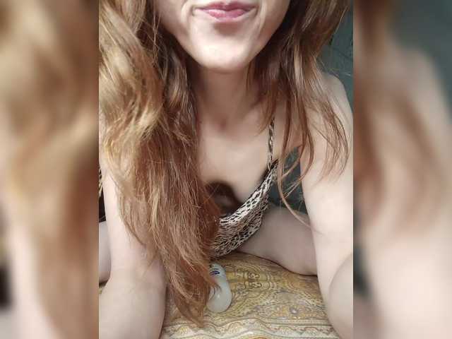 Your-Peachy-Dream live cam on BongaCams