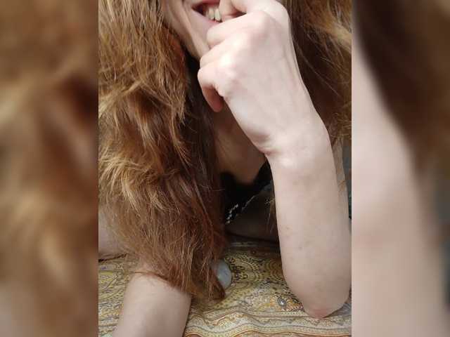 Your-Peachy-Dream live webcam show