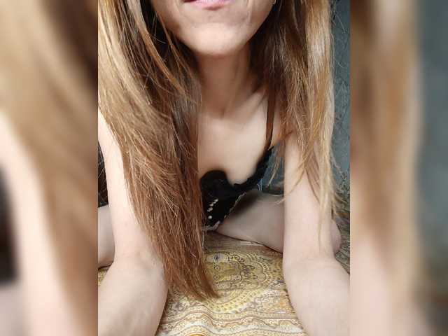 Your-Peachy-Dream live webcam show