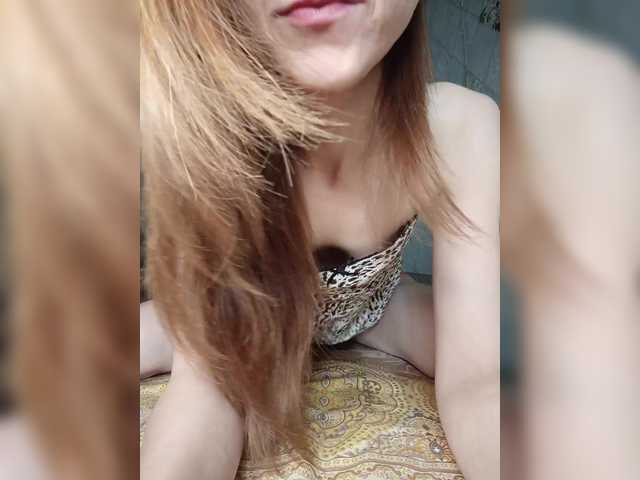 Your-Peachy-Dream live cam on BongaCams
