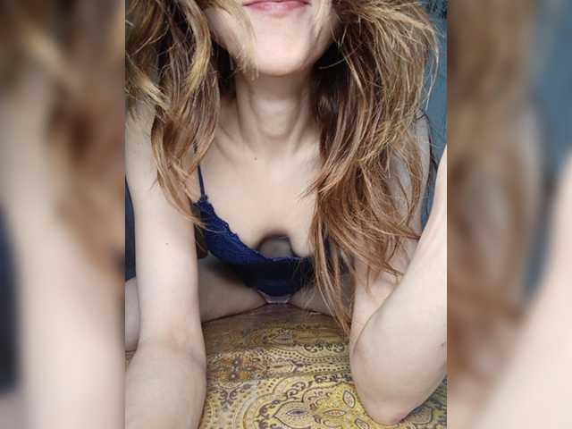 Your-Peachy-Dream's BongaCams profile