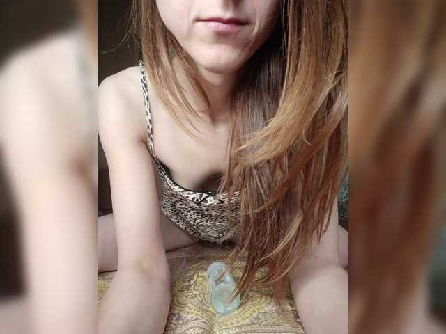 Your-Peachy-Dream live webcam show