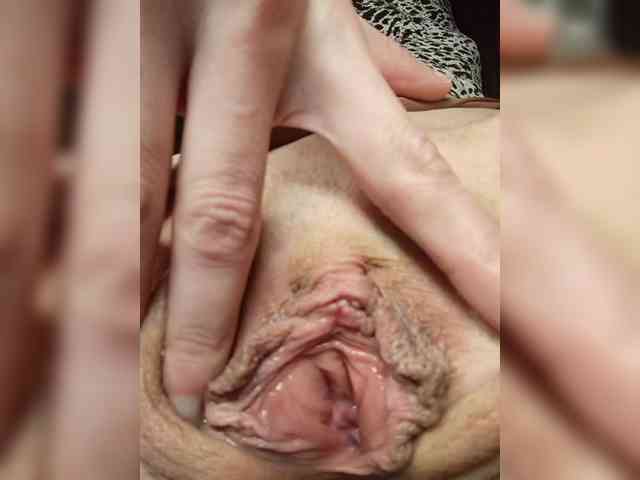 Your-Peachy-Dream webcam