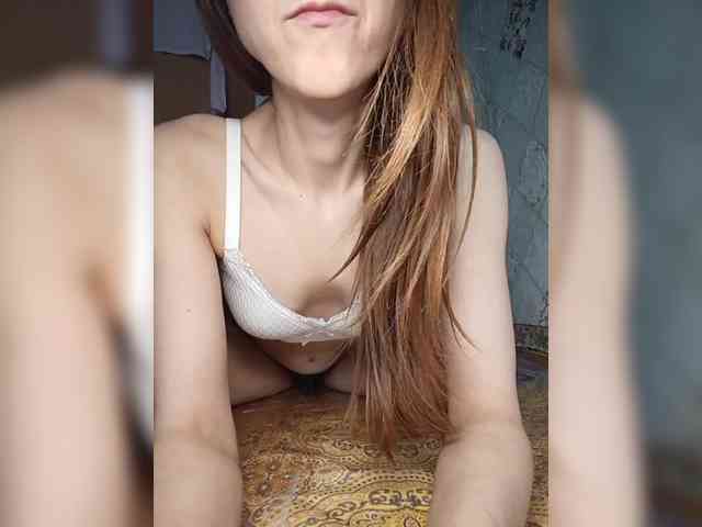 Your-Peachy-Dream webcam