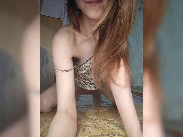 Your-Peachy-Dream webcam