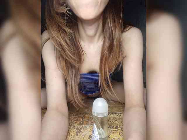 Your-Peachy-Dream webcam