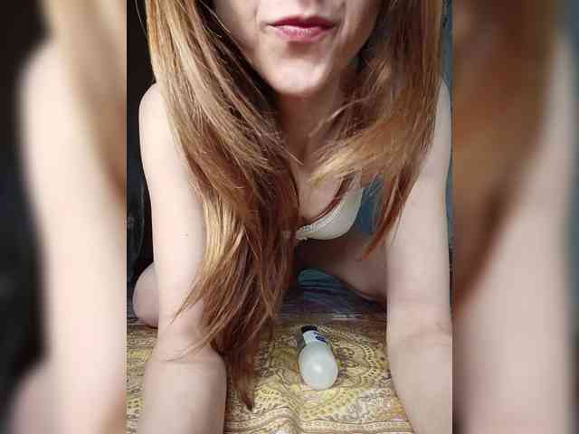Your-Peachy-Dream webcam
