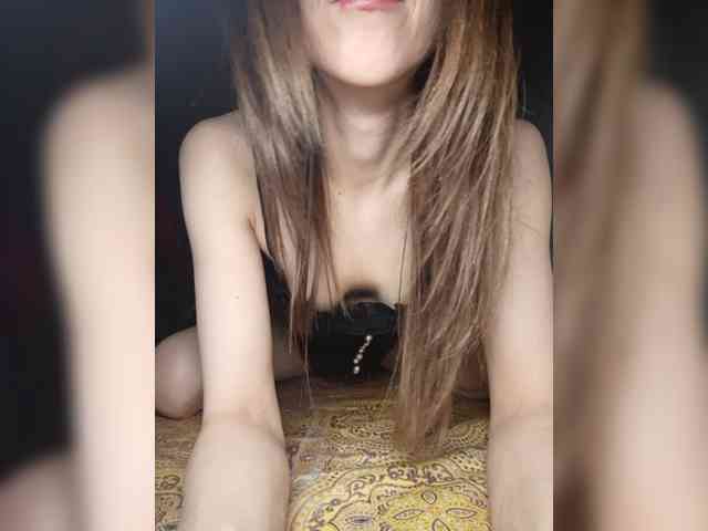 Your-Peachy-Dream webcam