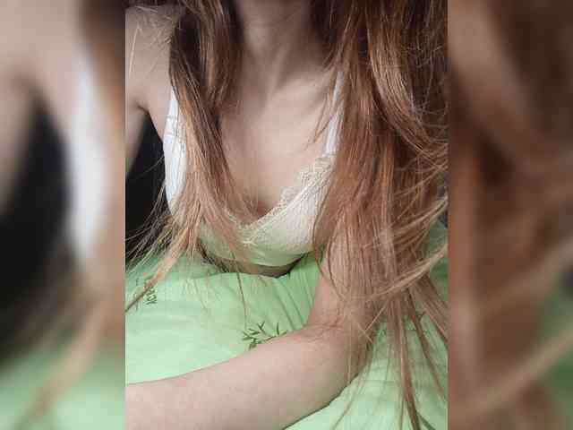 Your-Peachy-Dream webcam