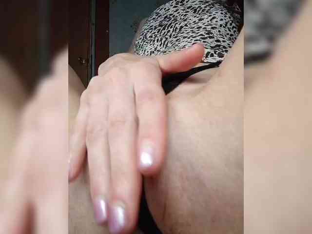 Your-Peachy-Dream webcam