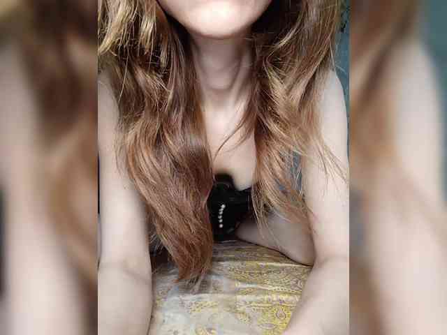 Your-Peachy-Dream webcam