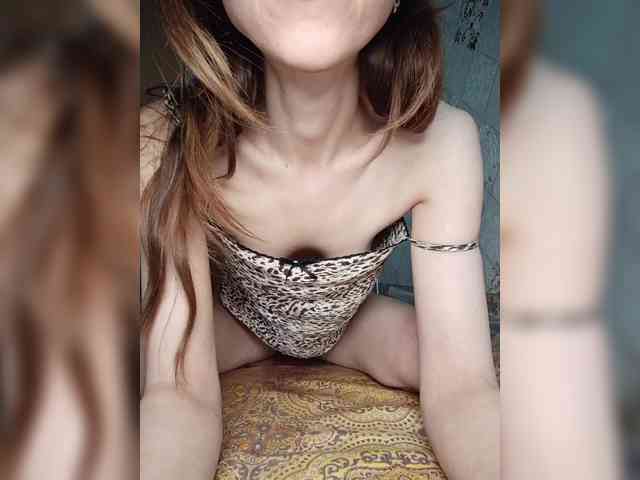 Your-Peachy-Dream webcam