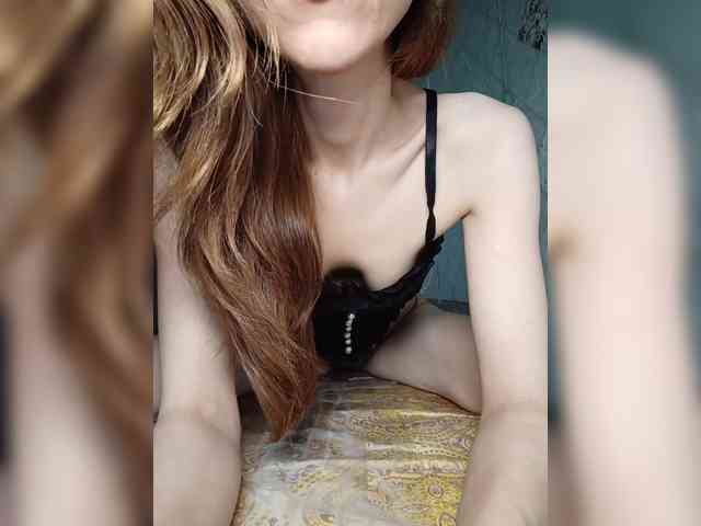 Your-Peachy-Dream webcam