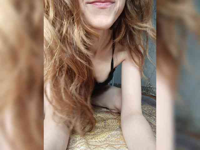 Your-Peachy-Dream webcam