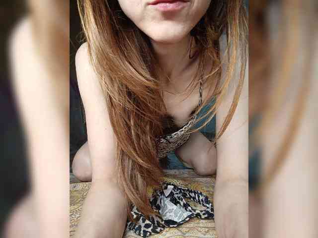 Your-Peachy-Dream webcam
