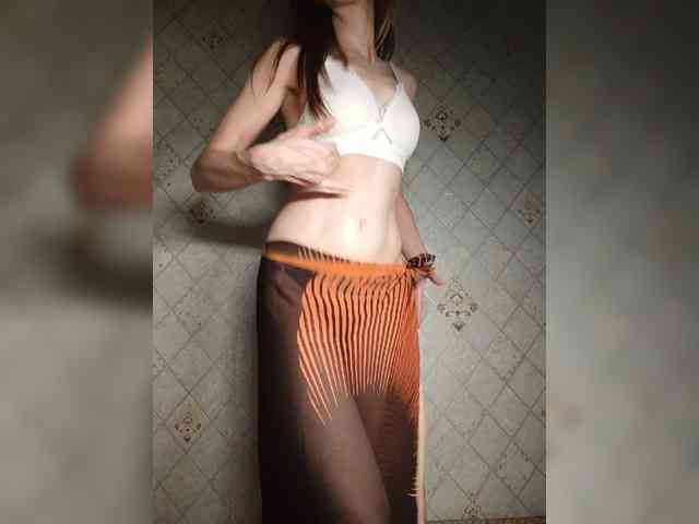 Your-Peachy-Dream webcam