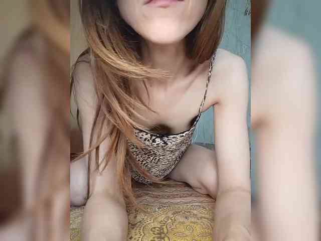 Your-Peachy-Dream webcam