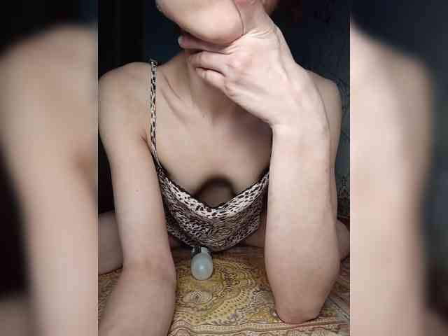Your-Peachy-Dream webcam