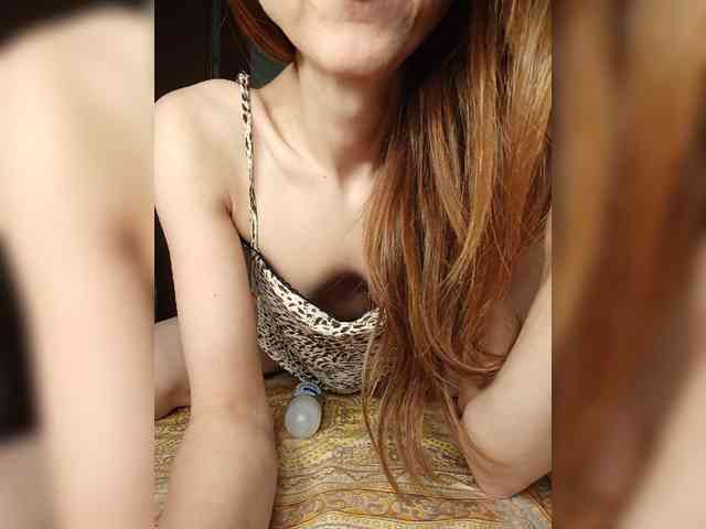 Your-Peachy-Dream webcam