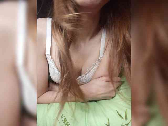 Your-Peachy-Dream webcam