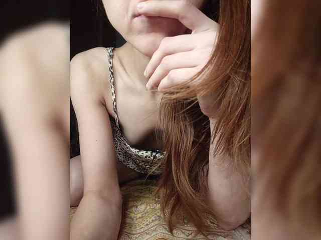 Your-Peachy-Dream webcam