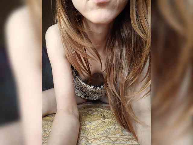 Your-Peachy-Dream webcam