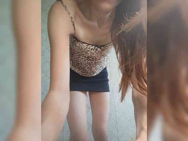 Your-Peachy-Dream webcam