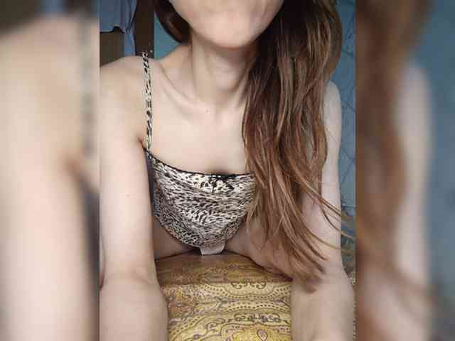 Your-Peachy-Dream webcam