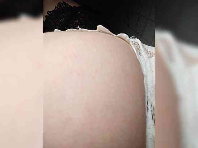 Your-Peachy-Dream webcam