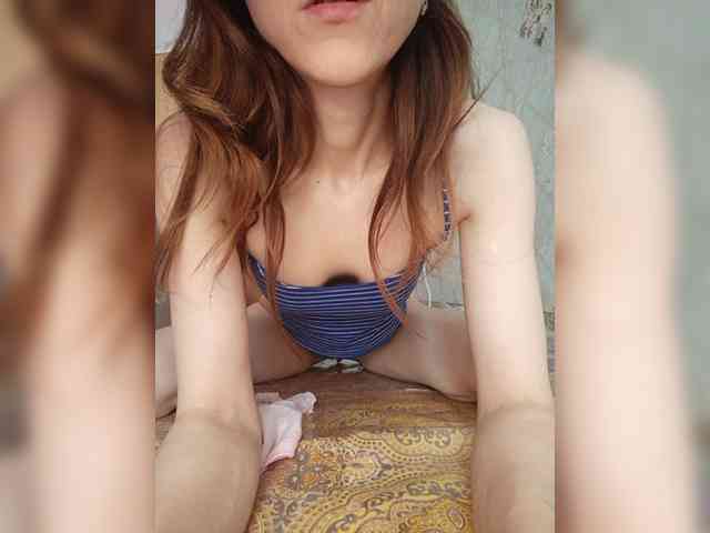 Your-Peachy-Dream webcam