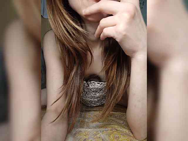 Your-Peachy-Dream webcam