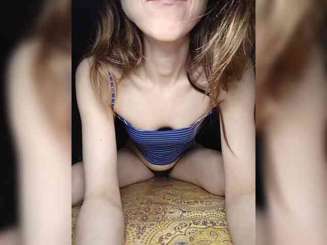 Your-Peachy-Dream webcam