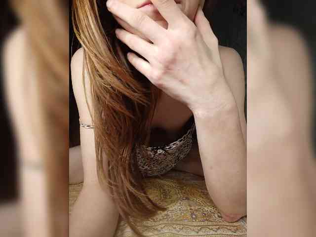 Your-Peachy-Dream webcam