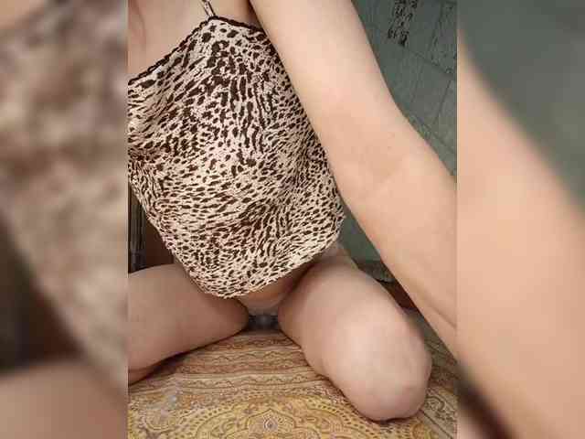 Your-Peachy-Dream webcam