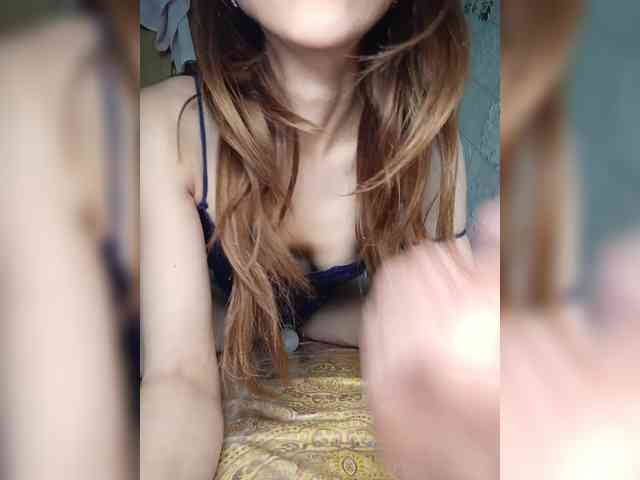 Your-Peachy-Dream webcam