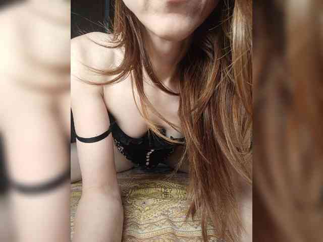 Your-Peachy-Dream webcam
