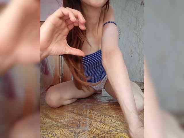 Your-Peachy-Dream webcam