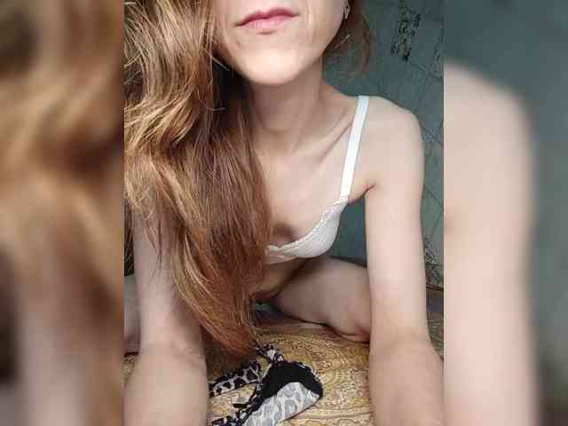 Your-Peachy-Dream webcam