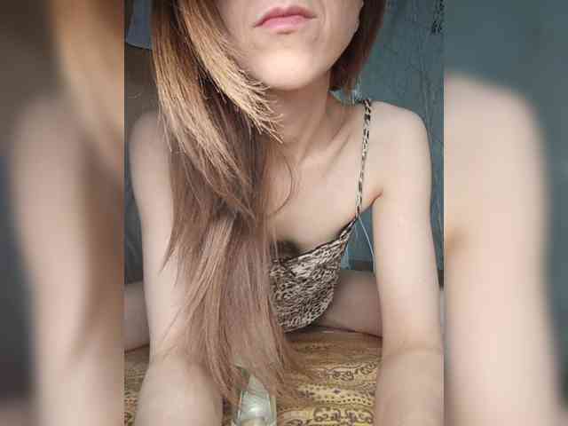 Your-Peachy-Dream webcam