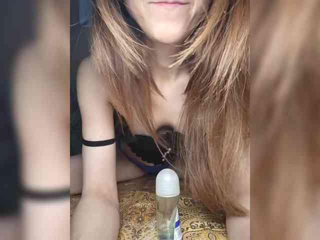 Your-Peachy-Dream webcam