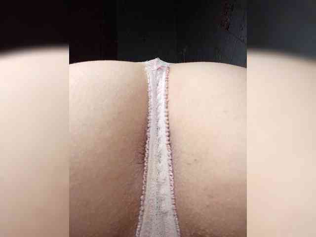 Your-Peachy-Dream webcam