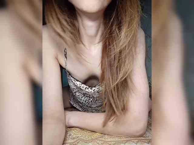 Your-Peachy-Dream webcam