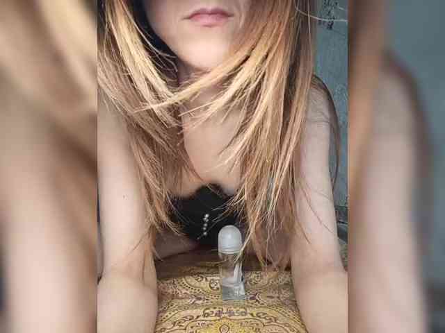 Your-Peachy-Dream webcam