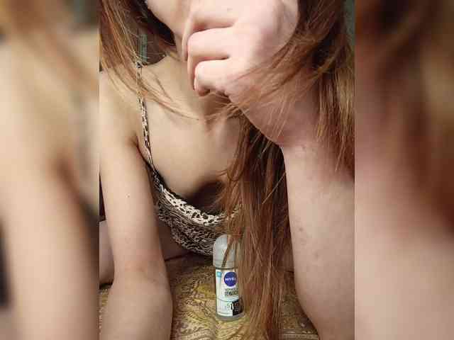 Your-Peachy-Dream webcam
