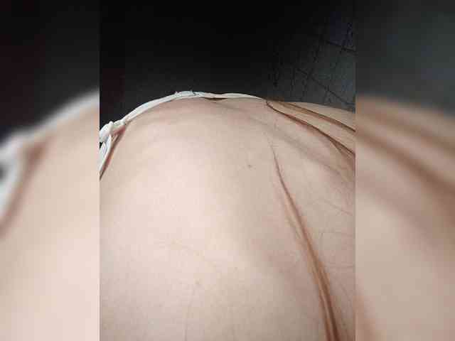 Your-Peachy-Dream webcam