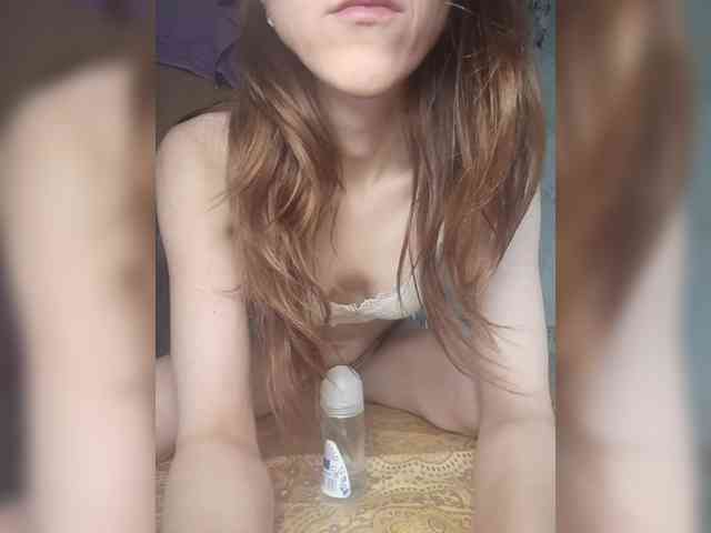 Your-Peachy-Dream webcam