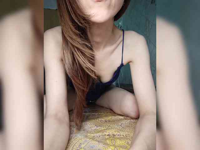 Your-Peachy-Dream webcam