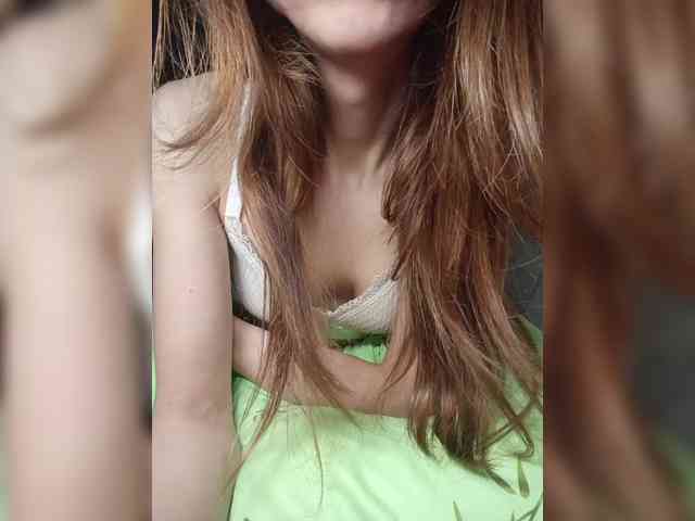 Your-Peachy-Dream webcam