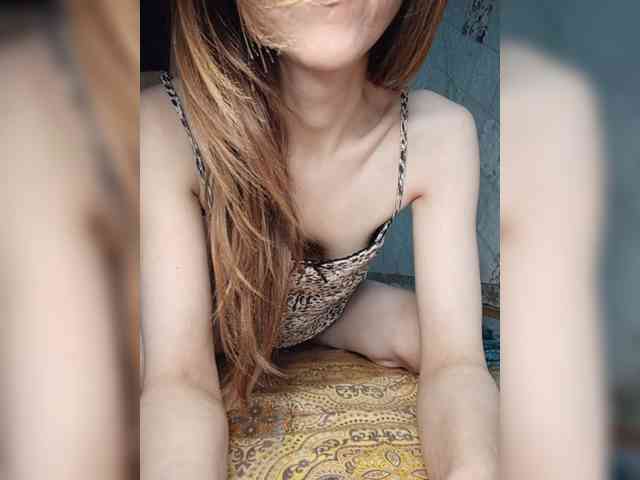 Your-Peachy-Dream webcam
